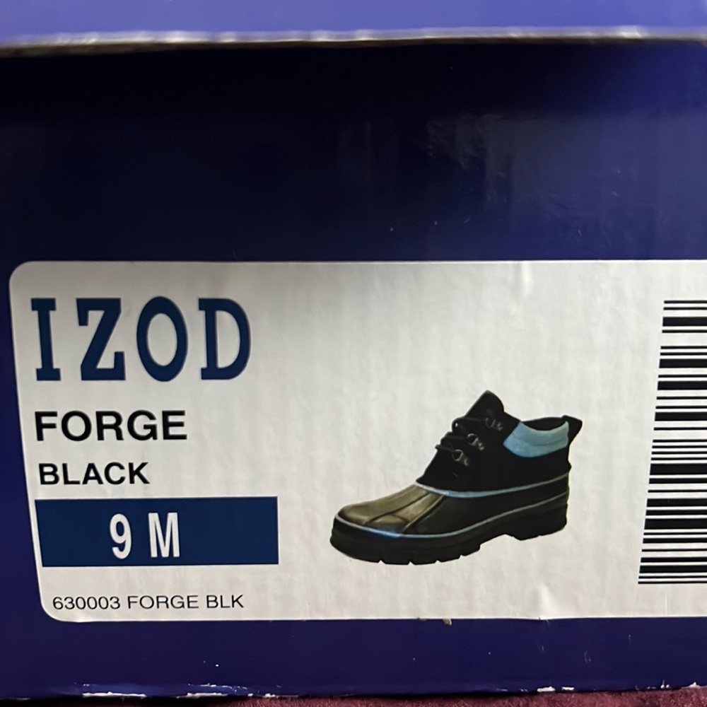 IZOD FORGE BLACK// 9m// worn but good condition with box